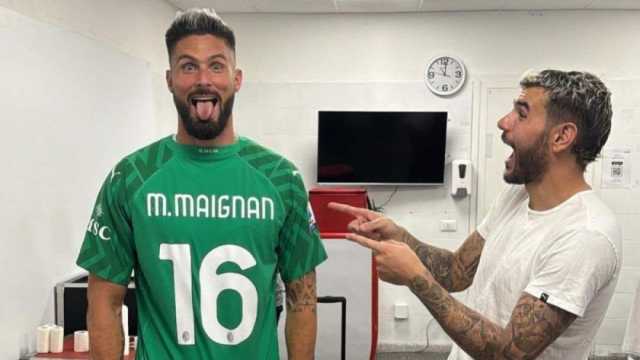 سوبر جيرو.. كيف أنقذ لاعب ميلان فريقه بعد طرد حارس المرمى؟ (فيديو)