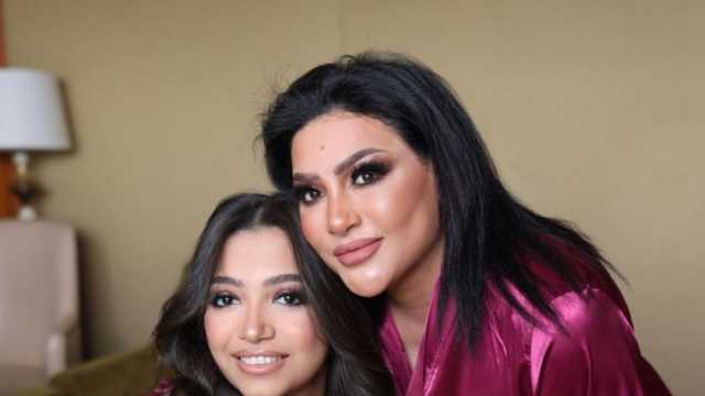 اللقطات الأولى من استعدادات بدرية طلبة لحفل زفاف ابنتها
