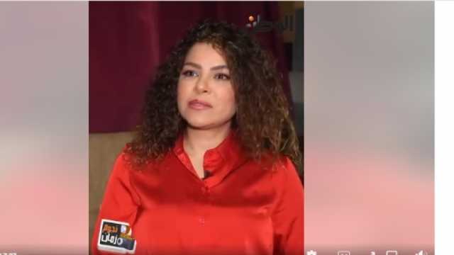 ألفت عمر: يوسف شاهين صقف لي في لوكيشن التصوير (فيديو)