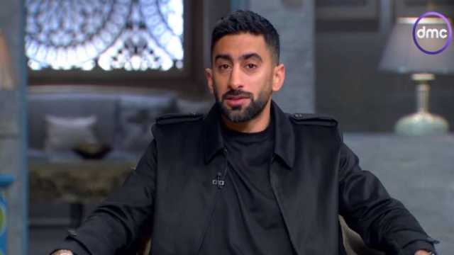 كيف تصنف نفسك؟.. أنس بوخش يكشف رحلته من صالون الحلاقة إلى النجومية مع إسعاد يونس