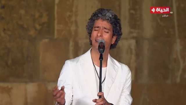 محمد محسن يستأنف حفلاته الغنائية بعد توقف 3 أشهر