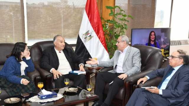 رئيس جامعة القناة: نبحث إنشاء مركز للدراسات الصينية العربية