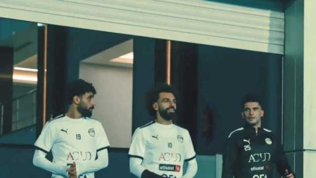 مروان عطية يحقق حلم ابن شقيقه.. رسالة وصورة بطلها محمد صلاح