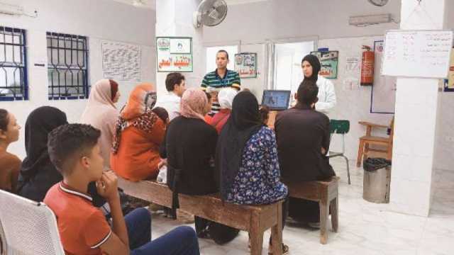 الكشف على 2232 مريضا في قافلة طبية بالعاشر من رمضان