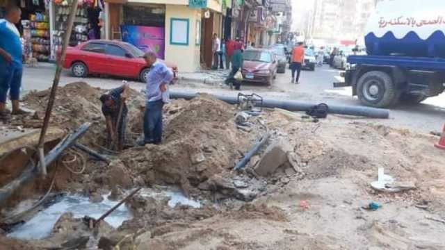 إصلاح هبوط أرضي وإزالة الإشغالات بحي المنتزه في الإسكندرية 