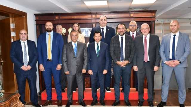 وزير الرياضة يلتقي مجلس إدارة الاتحاد المصري لكرة السلة بتشكيله الجديد
