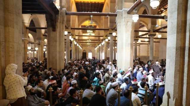 34 عالما يستأنفون شرح كتب التراث بالجامع الأزهر بعد رمضان