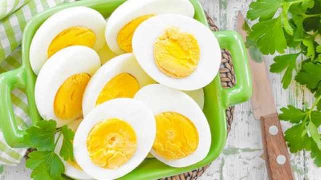 سعر كرتونة البيض في الأسواق اليوم الأحد 10-3-2024