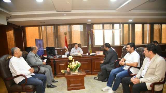 محافظ الغربية يناقش استعداد وجاهزية المحافظة لإدارة الأزمات والكوارث