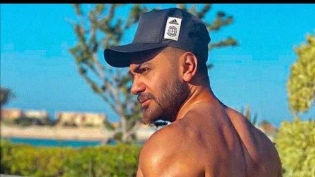 تامر حسني يستعد لتصوير عمل جديد بتمارين شاقة