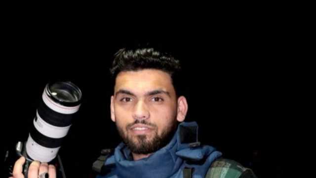 رعب بعد انقطاع الإنترنت والكهرباء.. مصور فلسطيني يكشف الوضع المأساوي في غزة