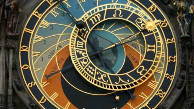 حظك اليوم للأبراج على الصعيدين المهني والعاطفي