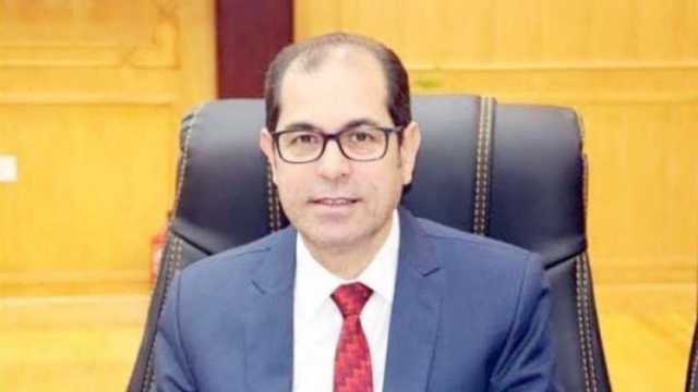 د. يوسف عامر يكتب.. مع الصادقين