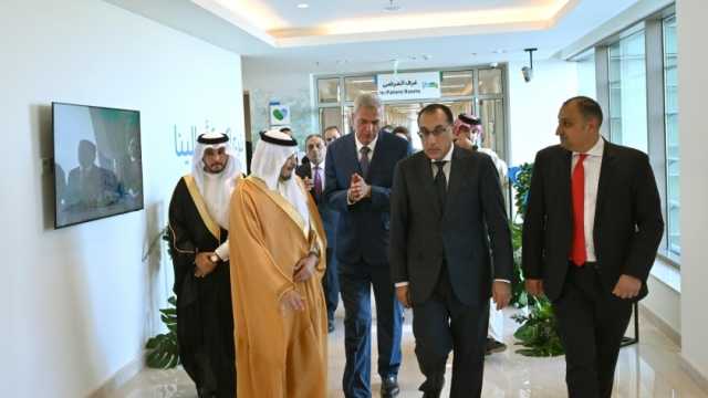 مدبولي: الدولة حريصة على تشجيع وجذب مزيد من الاستثمارات في القطاع الصحي