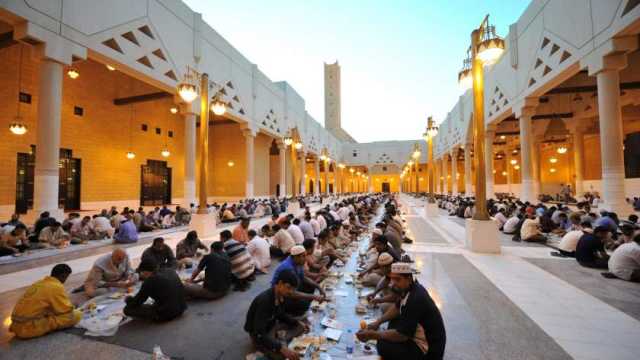 آخر موعد لإخراج زكاة عيد الفطر 2024 في السعودية.. فتوى مهمة عن وقتها