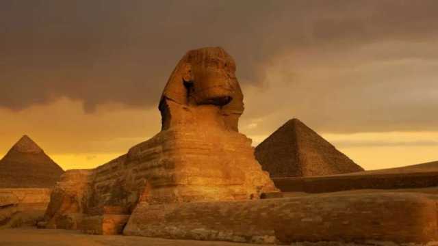 لغز صمود الأهرامات رغم بنائها قبل 4400 سنة.. خبير يكشف السر