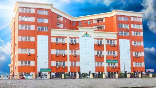 رئيس جامعة بنها: تنظيم ندوات مكثفة للتوعية بالقضية السكانية