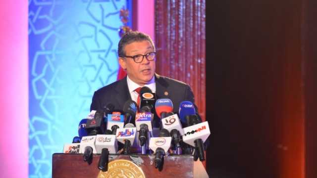 حازم عمر يعلن تفاصيل حلول المشكلات المحلية بالمحافظات في برنامجه الانتخابي