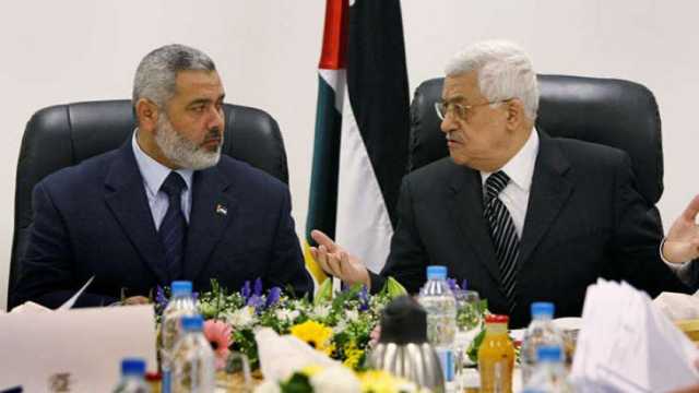 الرئيس الفلسطيني يعزي إسماعيل هنية بعد استشهاد أولاده
