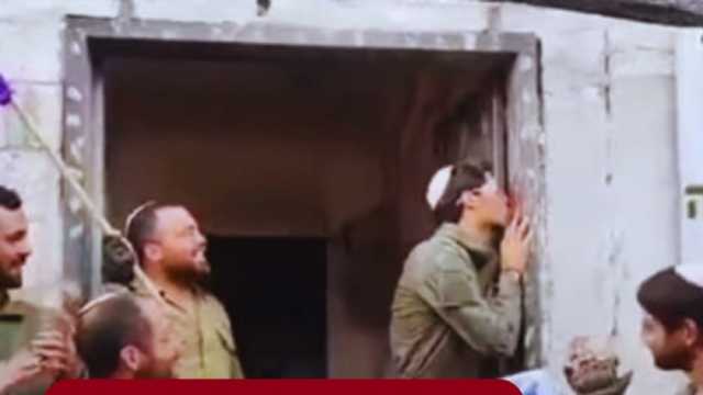 تميمة تجلب السحر.. حكاية «المزوزا» التي يضعها الإسرائيليون على بيوت الفلسطينيين