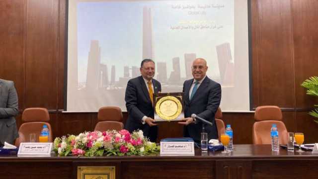 وزير الإسكان: لدينا خريطة تنموية تتضمن كل المشروعات منها «رأس الحكمة»
