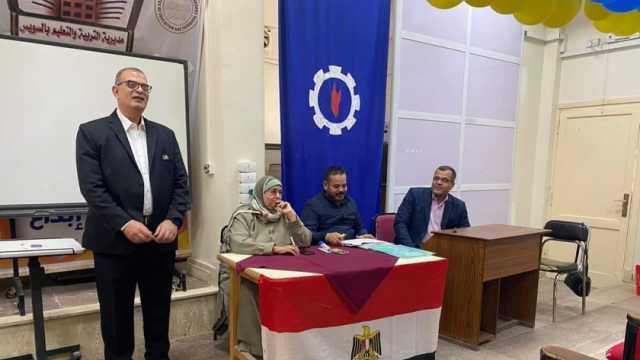 «تعليم السويس» تُسلم المعلمين الجدد العمل في المدارس