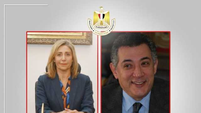 وزيرة الثقافة تجدد الثقة في اللجنة العليا لمهرجان القاهرة للمسرح التجريبي