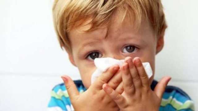 «الصحة»: 3 طرق لعلاج نزلات البرد عند الأطفال.. تحذير من الخلطة السحرية