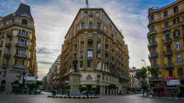 مراعاة لكبار السن.. أستاذ قانون دستوري يطالب بتطبيق تدريجي لقانون الإيجار القديم