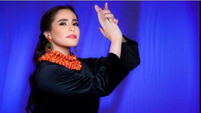 الفنانة اللبنانية عبير نعمة تروج لحفلها في مهرجان القلعة: «محلى نور مصر»