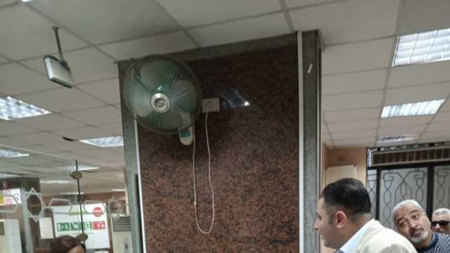 نائب محافظ القاهرة يتفقد المركز التكنولوجي لخدمة المواطنين بمجمع الأحياء
