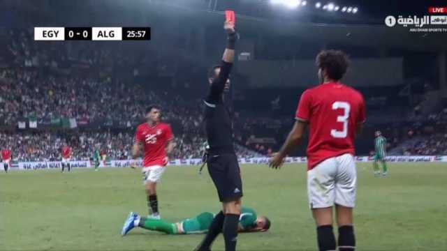 هل يتسبب طرد محمد هاني أمام الجزائر في حسم صفقة الأهلي الجديدة؟
