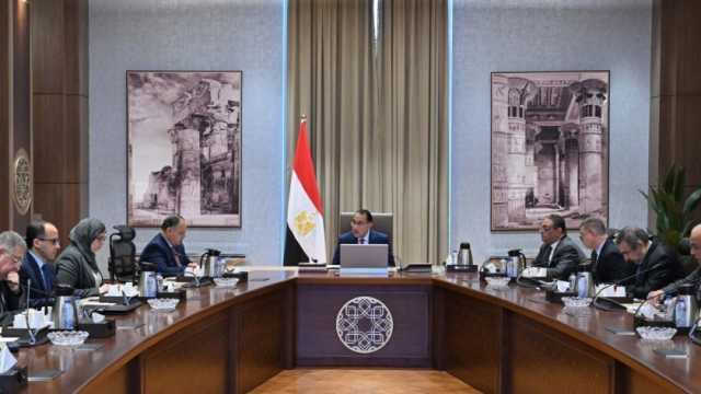 مدبولي يوجّه بوضع خطة تنفيذية لتوطين تكنولوجيا الرقائق الإلكترونية