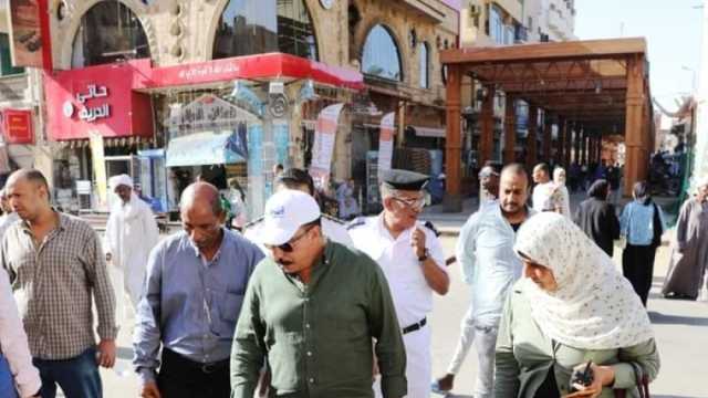 محافظ أسوان: تشكيل لجنة لبحث مطالب أهالي منطقة خور عواضة وسرعة حلها