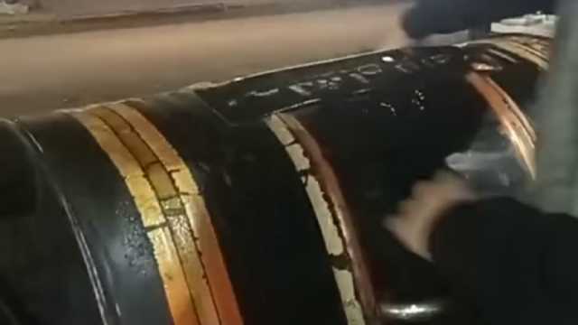 شاب يُفكر خارج الصندوق ويُحوّل برميلا إلى مشروع ناجح
