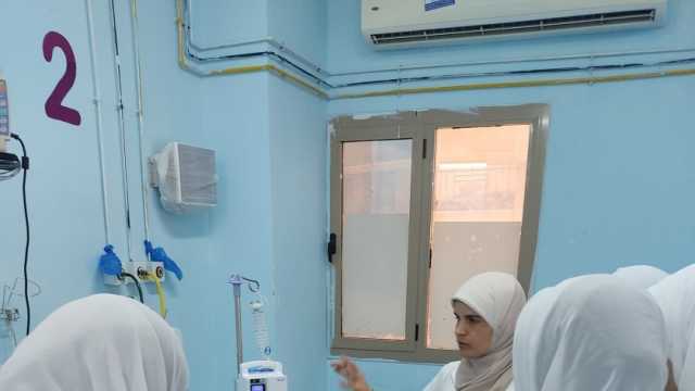 تمريض الفيوم تتلقى أوراق التقديم وتوجه تعليمات هامة للطلاب الجدد