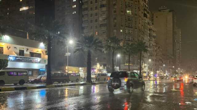 نوة المكنسة تقترب.. أمطار غزيرة تضرب الإسكندرية و5 مدن بدءا من السبت