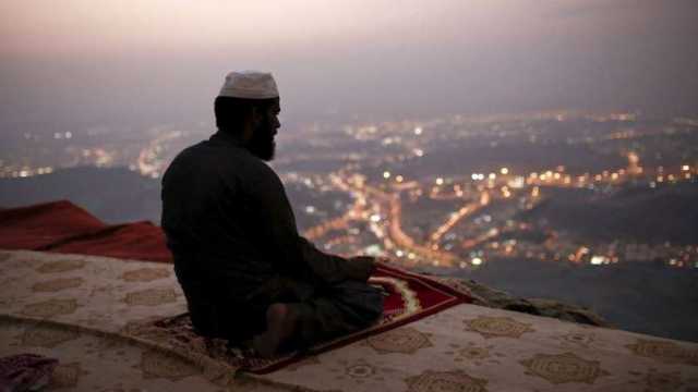 مواقيت الصلاة في المحافظات اليوم السبت 9 نوفمبر.. حافظ عليها