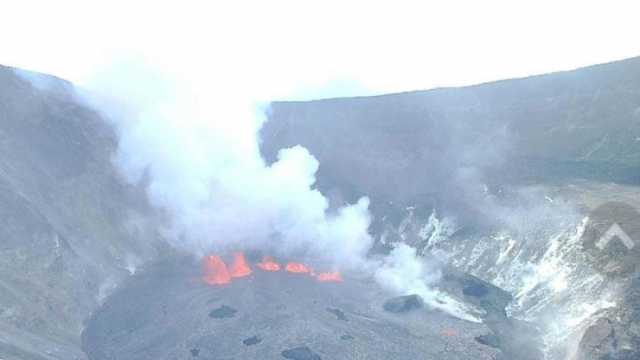 ساعات عصيبة قبل بركان إيسلندا.. إعلان حالة الطوارئ وفتح الملاجئ للسكان
