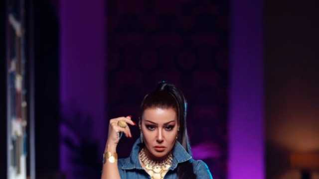 سمية الخشاب تحذف نعي صلاح السعدني بعد سخرية الجمهور منها