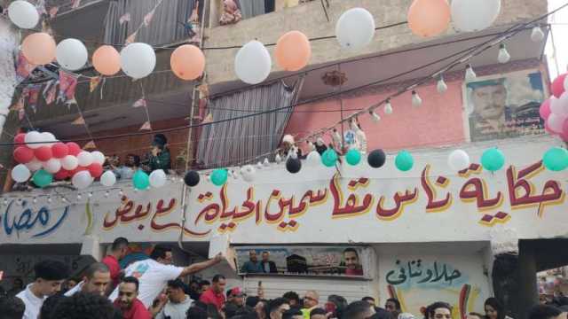 مائدة إفطار المطرية توحِّد المصريين.. زكريا أندراوس: «مستحيل حد يفرقنا»