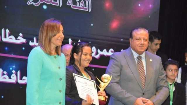 عهد عمرو الفائزة بجائزة الدولة للمبدع الصغير: ابتكرت نظارة لمساعدة المكفوفين