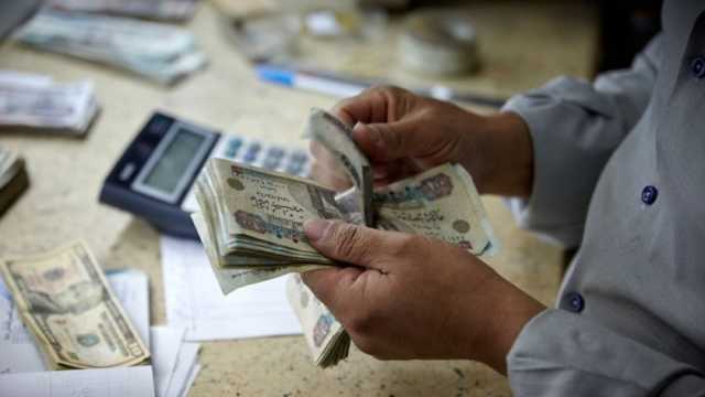 موعد صرف معاشات المعلمين.. وتفاصيل الزيادة الاستثنائية للمحامين
