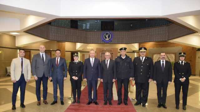 محافظ بورسعيد يهنئ مدير الأمن بالعيد الـ72 للشرطة المصرية