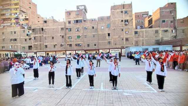 «التعليم» تفعل المبادرة الرئاسية «بداية» في طابور الصباح لتنمية الانتماء