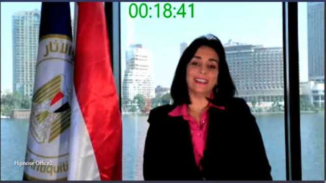 نائب وزير الآثار تبحث التعاون مع شركة طيران كويتية لزيادة الرحلات إلى مصر