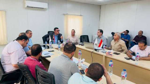 رئيس جهاز العاصمة الإدارية يجتمع بممثلي الشركات المنفذة لحي جاردن سيتي