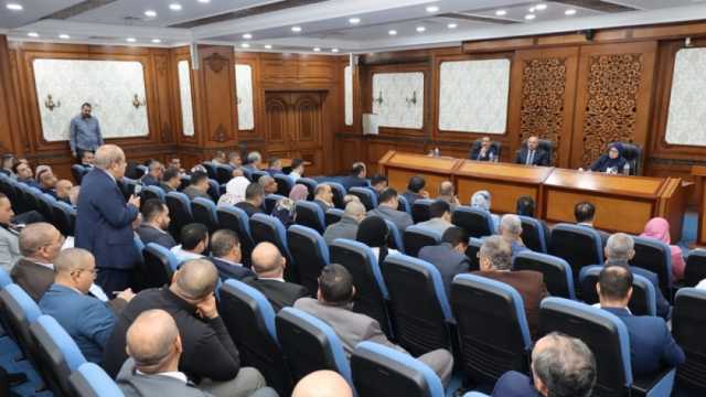 وزير الصناعة: دراسة تقنين أوضاع أي مصنع مقام على أراضي غير صناعية في المنوفية