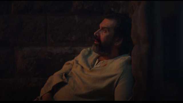 مسلسل الحشاشين الحلقة 7.. تعذيب كريم عبد العزيز في السجن