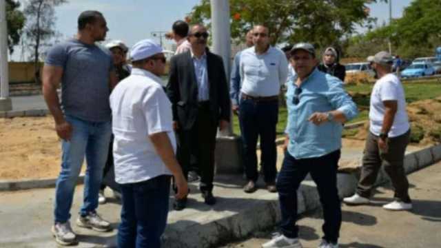 محافظ الإسماعيلية يوجه باستكمال تطوير ورفع كفاءة طريق أم كلثوم